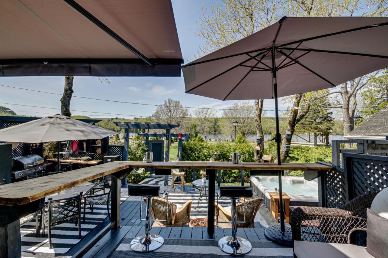 Le Petit Manoir Spa Et Vue Sur Riviere St Maurice Grandes Piles Exterior foto
